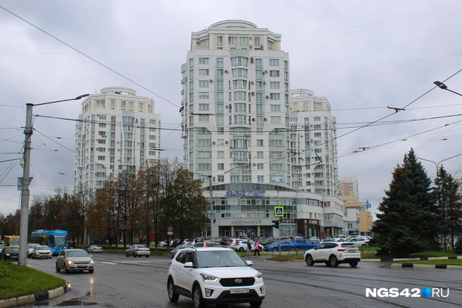 Стоимость одного квадрата здесь доходит почти до 200 тысяч | Источник: Игорь Епифанцев / NGS42.RU