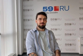 Николай Черняев пришел в редакцию 59.RU и рассказал свою историю | Источник: Наталия Главатских / 59.RU