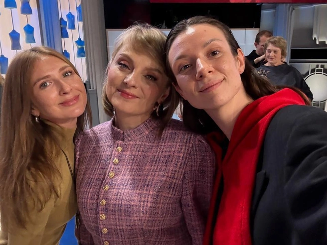 Валентина вместе со стилистами программы. | Источник: Валентина Парамонова