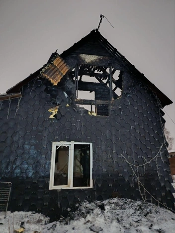 Семья признаёт, что сама с восстановлением дома не справится | Источник: Надежда Байбакова