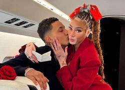 Модель Винни Харлоу выходит замуж за звезду NBA