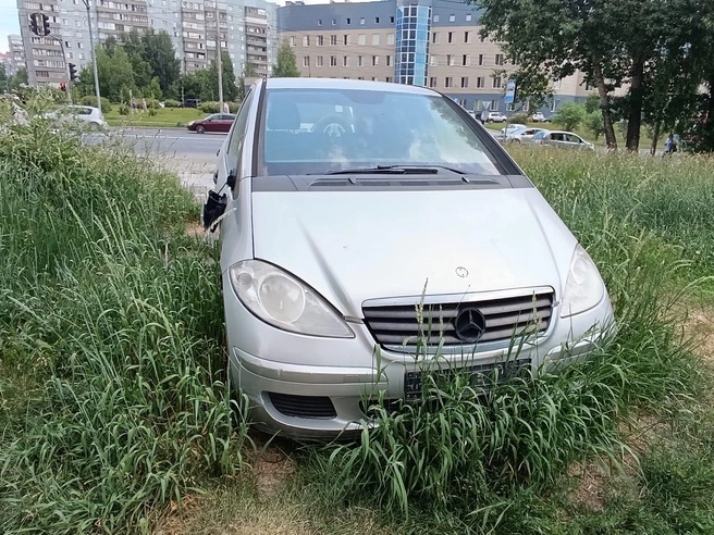 Изначально Mercedes был в хорошем состоянии, как сообщил его предпоследний владелец | Источник: читатель НГС