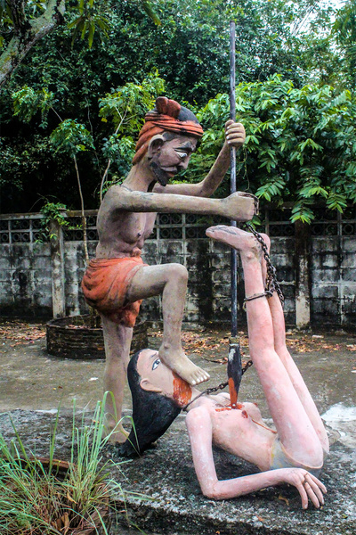 Жуть и садизм в скульптурном Аду в Таиланде