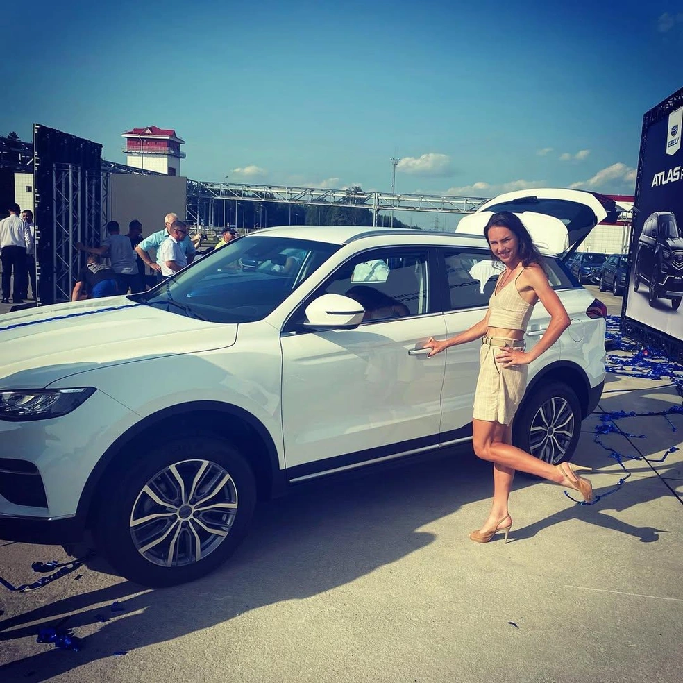 В последние годы спортсменка тренируется в Китае  | Источник: marinazueva__ / Instagram (экстремистская организация, деятельность запрещена на территории РФ)