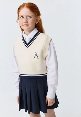 Жилет Sela School collection