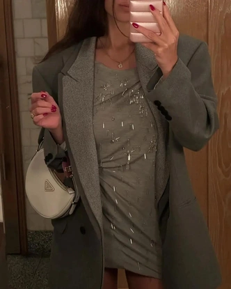 В чем встречать Новый год 2026 Красной Огненной Лошади: рекомендации по знакам Зодиака