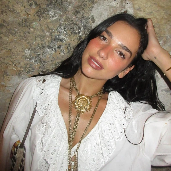 Источник: dualipa