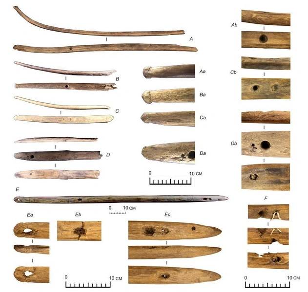 Полозья жоховских нарт (по: В. В. Питулько, Е. Ю. Павлова. Нарты охотников Жоховской стоянки как часть наземной транспортной культуры жителей Восточно-Сибирской Арктики 9000 л. н., 2024) | Источник: В. В. Питулько, Е. Ю. Павлова