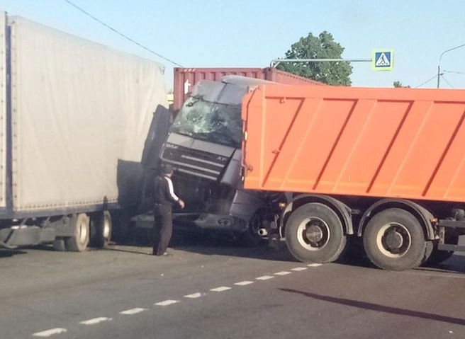 На трассе М5 под Рязанью произошло серьезное ДТП | ya62.ru