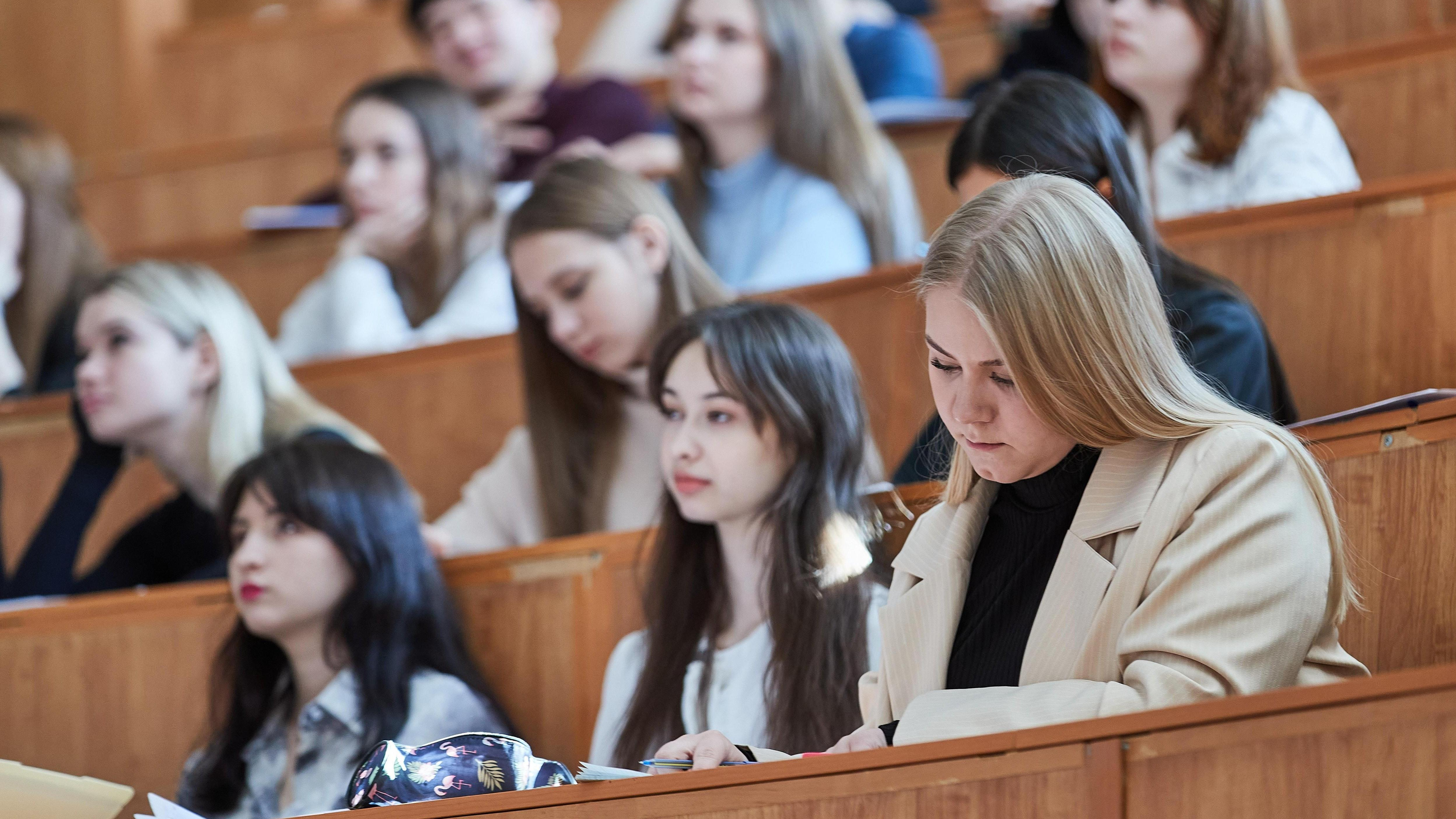 Студентам в Татарстане продолжат выплачивать пенсии при их трудоустройстве