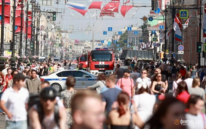 «Алые паруса» 2023: хроника главного праздника лета | Источник: Сергей Михайличенко / «Фонтанка.ру»