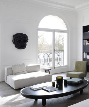 Белый цвет в интерьере: дом в стиле минимализм