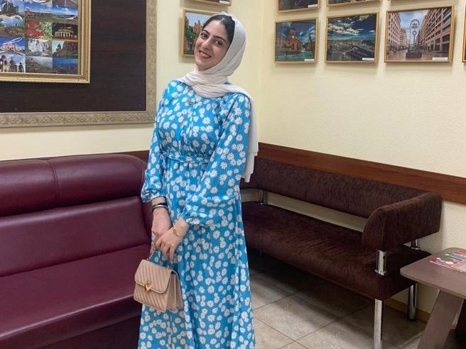 Первый год Альхан изучала русский язык, а потом уже поступила на первый курс медицинского | Источник: Альхан Шальхуб