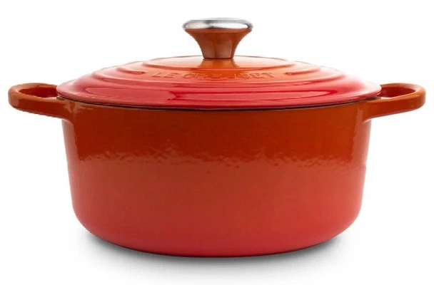 Чугунная кастрюля Le Creuset Signature