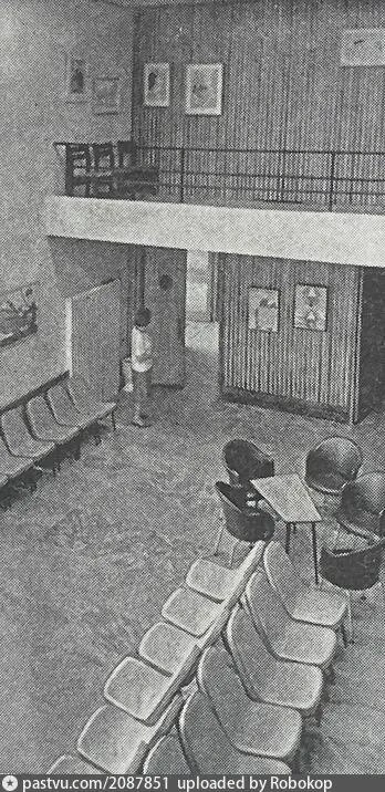 Так выглядело фойе кинотеатра | Источник: Журнал «Строительство и архитектура Москвы». 1966 год. Выпуск № 10