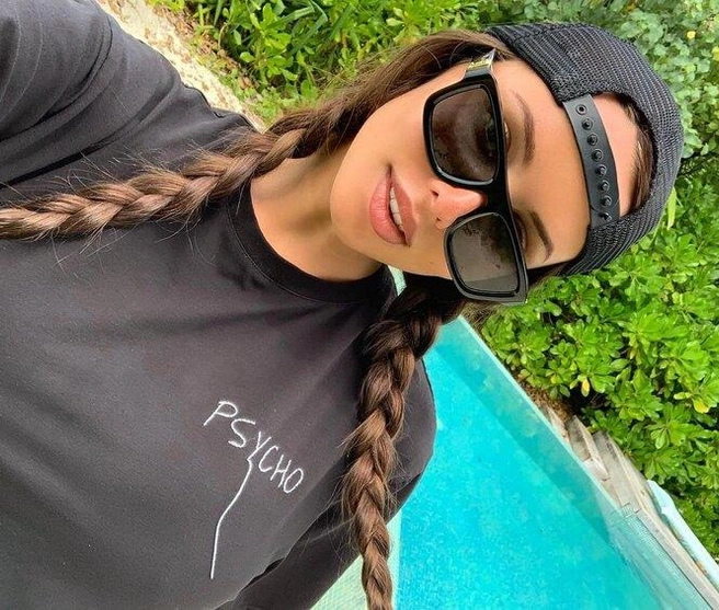 Анастасия считает, что расцвела во время беременности | Источник: a.reshetova / Instagram (экстремистская организация, деятельность запрещена на территории РФ)