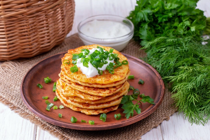 Кукурузные блины без глютена с зеленью