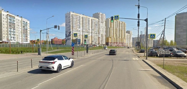 Данный участок — это регулируемый пешеходный переход со стоп-линией | Источник: «Яндекс Карты»