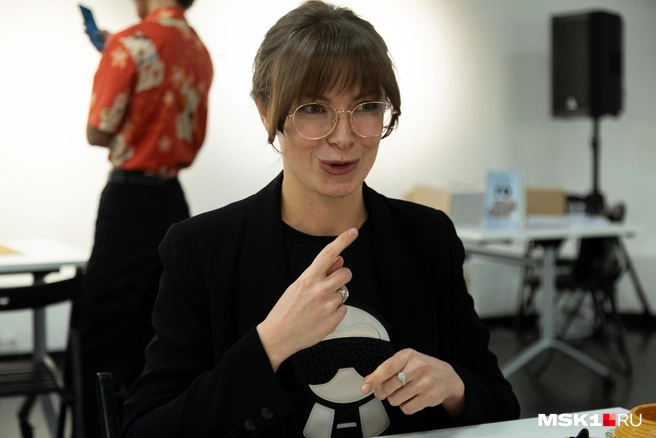 Алина&nbsp;— единственный в стране преподаватель го на жестовом языке | Источник: Дмитрий Толстошеев / MSK1.RU