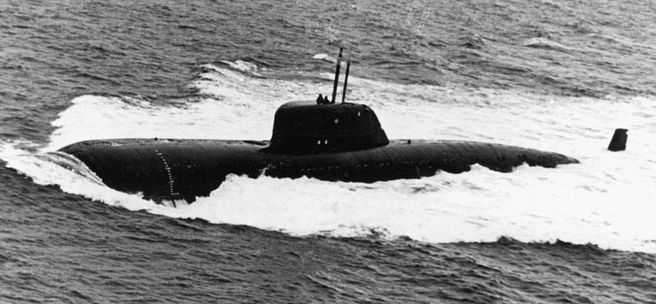 Подводная лодка К-320 «Скат» прослужила стране ровно до распада СССР, охраняя границы государства. Она была выведена из строя и утилизирована 19 апреля 1990 года | Источник: архивы музея завода «Красное Сормово»