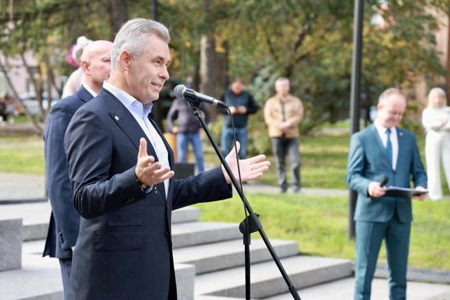 На церемонии выступил Павел Астахов&nbsp;— бывший уполномоченный по правам ребенка в России, юрист и телеведущий | Источник: Михаил Шилкин