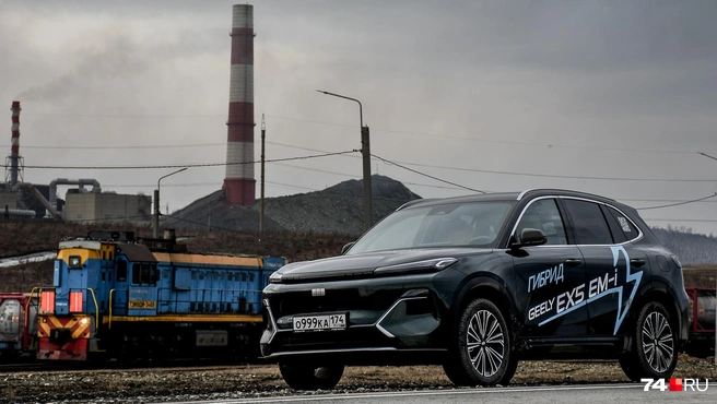 Тепловозная тяга? И да, и нет: он бодрее бензиновых машин, но слабее старших гибридов, типа Rox 01 | Источник: Артем Краснов