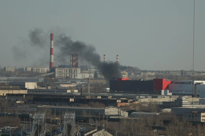 Крупный пожар возле промзоны Челябинска