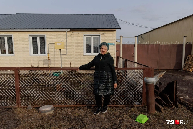 Недавно Галина обновила фасад дома. Съезжать она не планировала еще долго | Источник: Ирина Шарова / 72.RU