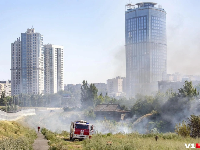 Происшествия годичной давности отображены в развёрнутом фотоотчёте | Источник: Константин Завриков / V1.RU