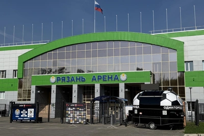Фанатов оштрафовали за свастику на женском футболе в Рязани