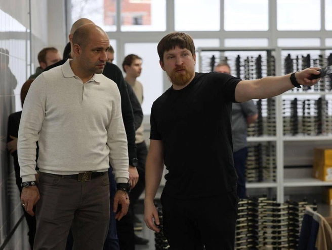 Владимир Ткачук с полпредом Артемом Жогой на архивном фото | Источник: telegram-канал «ЖОГА»