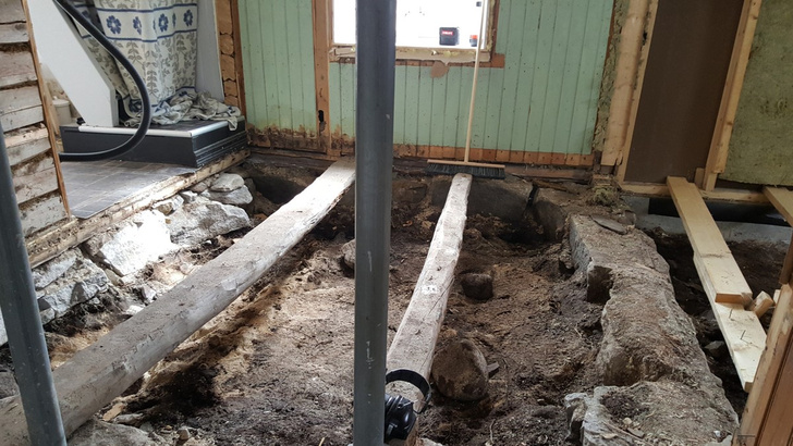 Норвежская семья нашла под своим домом могилу викингов