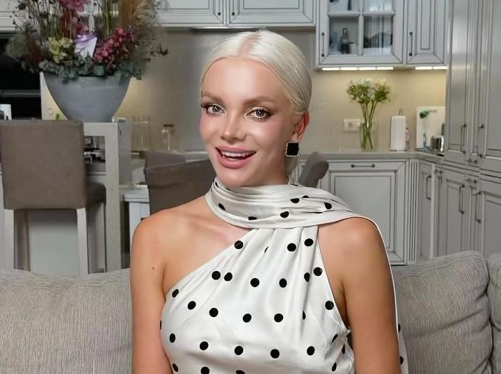Екатерина Шкуро | www.starhit.ru