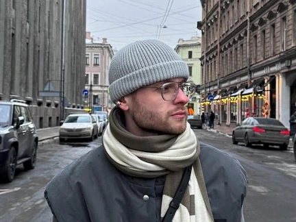«К сожалению, я выбрал путь учителя»: последнее интервью 30-летнего блогера Кирилла Кириченко, умершего от пневмонии