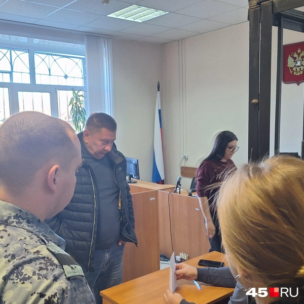 Адвокат успел обсудить с Гонцовым обжалование приговора | Источник: Александр Лисихин / 45.RU 
