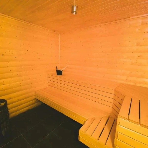 Источник: «Хрустальная» / 2gis