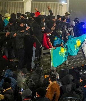 «Это была террористическая война»: что происходило в Казахстане по версии президента страны
