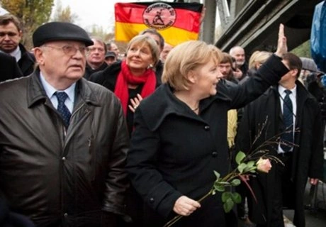 Германия отмечает 25-летие падения Берлинской стены | ya62.ru