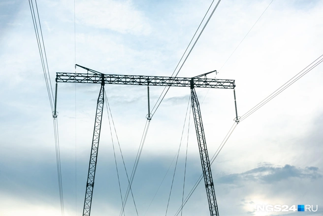 Ураган оставил без света все районы города | Источник: Артем Ленц / NGS24.RU