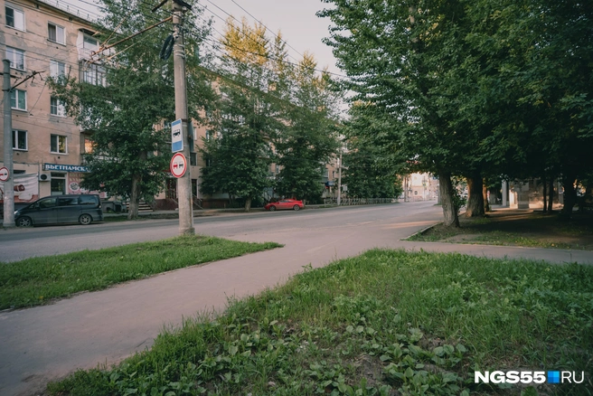 По вечерам здесь страшно ходить  | Источник: Кирилл Башинский / NGS55.RU