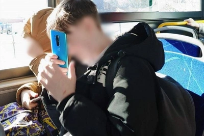 Фудкортницы и подростковые разборки шокируют Южно-Сахалинск
