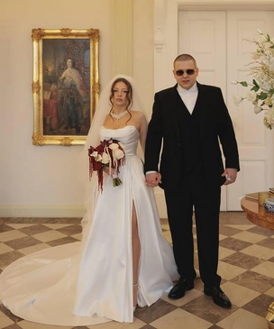 Alblak 52 женился: фото красавицы Анастасии, которая вышла замуж за рэпера после 10 лет отношений