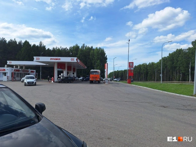 На пермских и свердловских трассах заправиться получилось без проблем | Источник: читатель E1.RU Алексей
