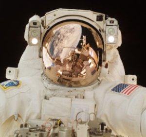Фото №1 - Астронавты NASA не вышли в космос