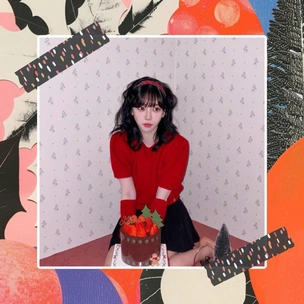 Прическа с ободком как у Карины из aespa — легкая укладка на Новый год 2025