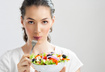 «Консервы мыли?»: 7 неочевидных кулинарных ошибок, которые мешают нам похудеть