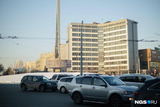 О реконструкции площади Калинина говорят не первый год, возможно, скоро благоустройство все-таки начнут | Источник: Александр Ощепков / NGS.RU