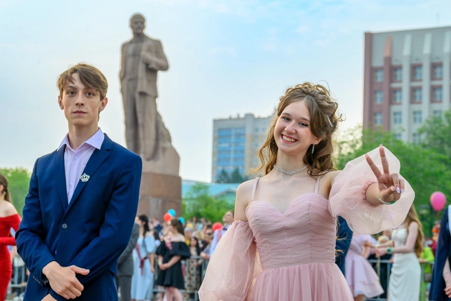 Рассказываем, во сколько родителям школьников обойдется выпускной в Москве в 2025 году | Источник: Олег Фёдоров / CHITA.RU