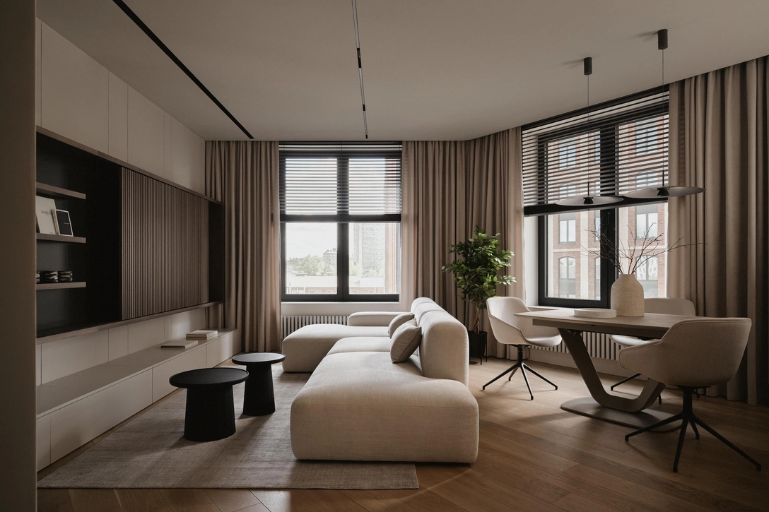 Диван, Lavsit. ТВ-зона выполнена на заказ, Ideal4Corner. Ковер, Кultura kovrov. Столики Brookman, Рlush design. На обеденном столе керамическая ваза и блюдо из мрамора, Izzi décor. | Источник: Максим Максимов. Стиль: Анна Бабенко, Марьям Кокурхаева