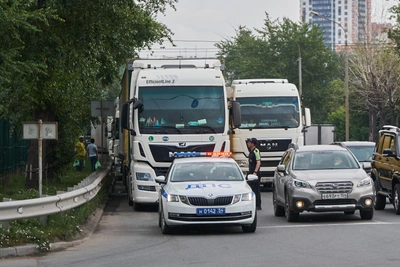 Власти Кемерова ограничили въезд для транзитных фур